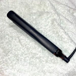 GHD PLATINUM+ STYLER - 1" FLAT IRON